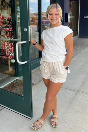 Amanda - PomPom Hem Linen Shorts - Oatmeal